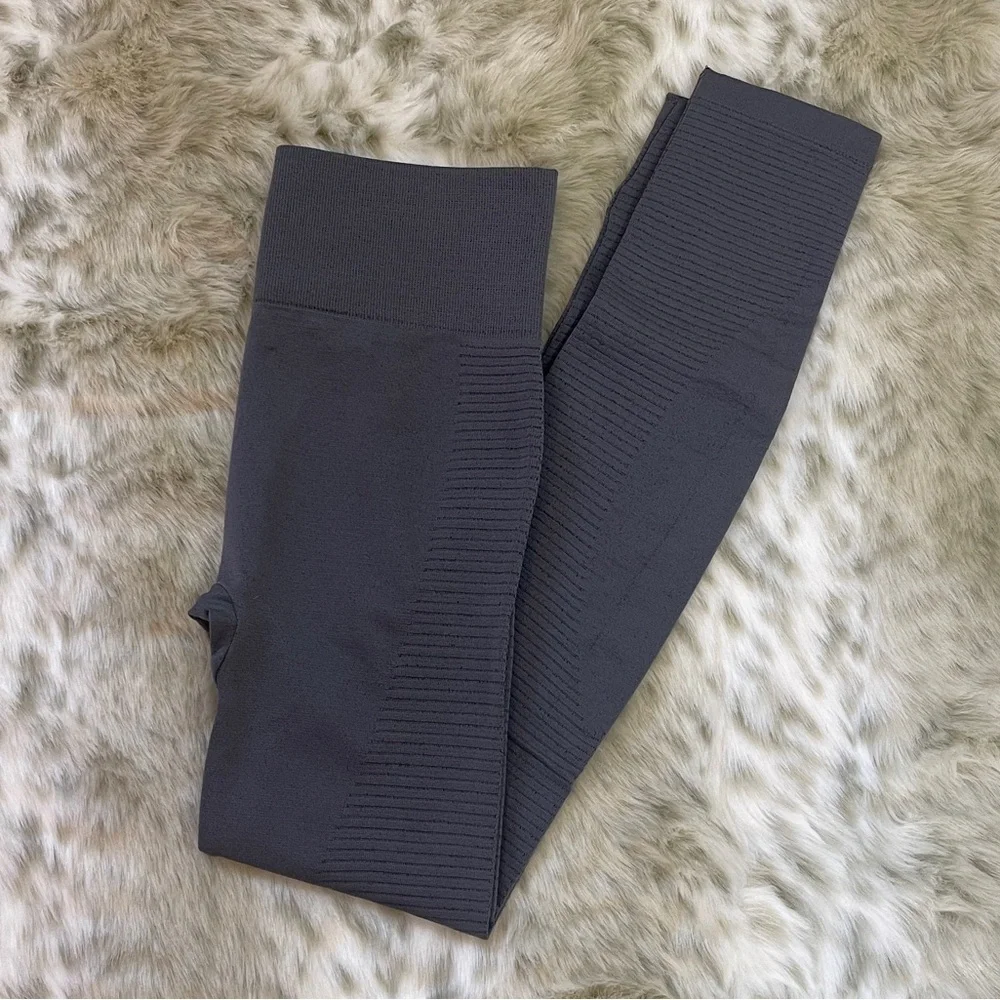 Oppa Motto Leggings - Picture 2 of 4